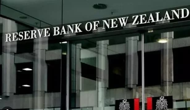 El Banco de la Reserva de Nueva Zelanda recortó su tasa de efectivo oficial en 25 puntos básicos