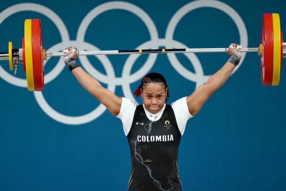 Mari Leivis Sánchez se quedó con la medalla de plata en levantamiento de pesas