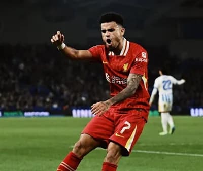 Luis Díaz anota el cuarto gol para el Bayern ante Hamburgo por la tercera fecha de la Liga de Alemania