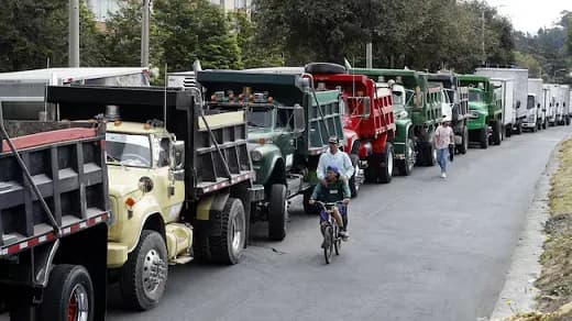 Camioneros en Santander se mantienen en la decisión de ir a paro desde este martes