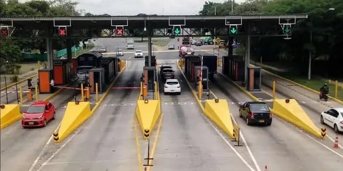 Ministerio de Transporte hará aumento reglamentario de peajes el 16 de enero; Gobierno trabaja en tarifas diferenciales
