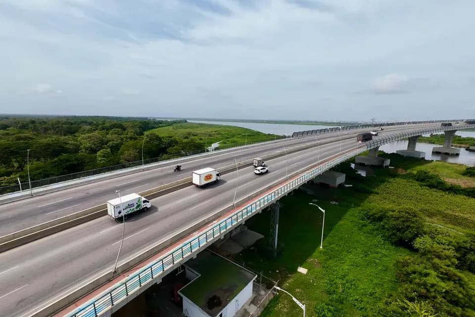 Gobierno lanzó la Ruta-E, corredor de transporte eléctrico que moviliza el 22% de la carga nacional entre Bogotá y Cartagena