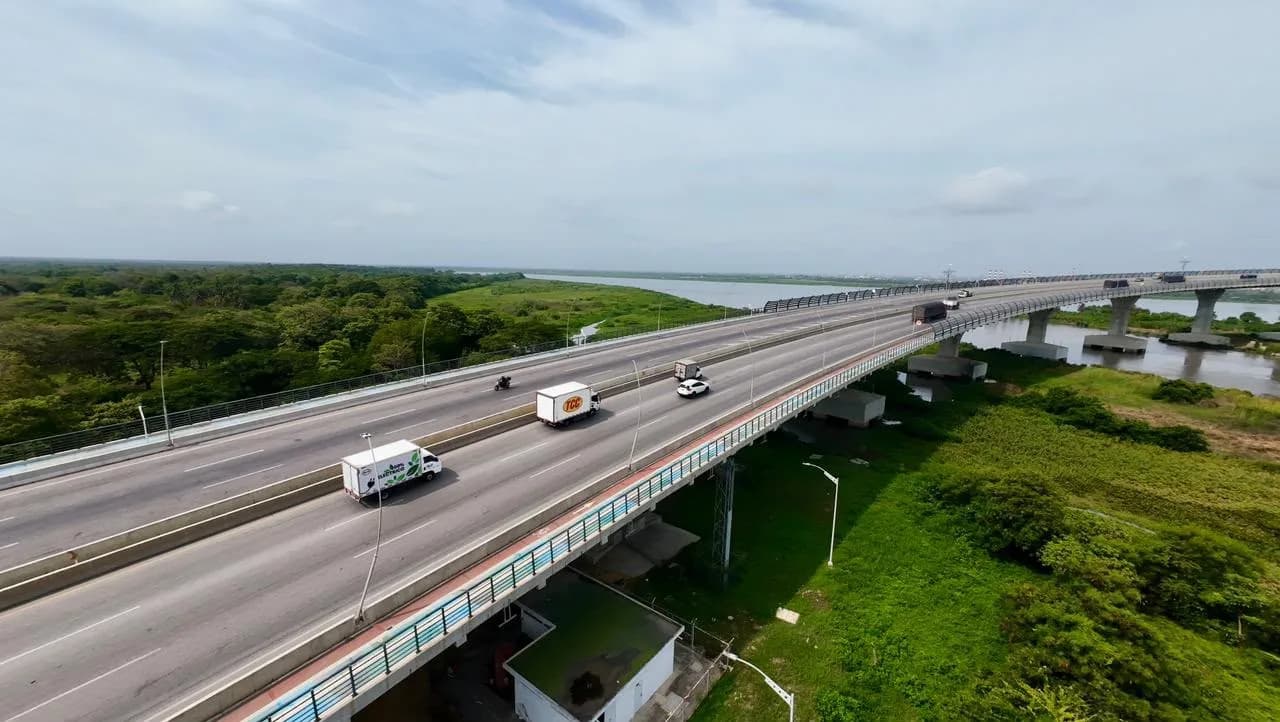 Gobierno lanzó la Ruta-E, corredor de transporte eléctrico que moviliza el 22% de la carga nacional entre Bogotá y Cartagena