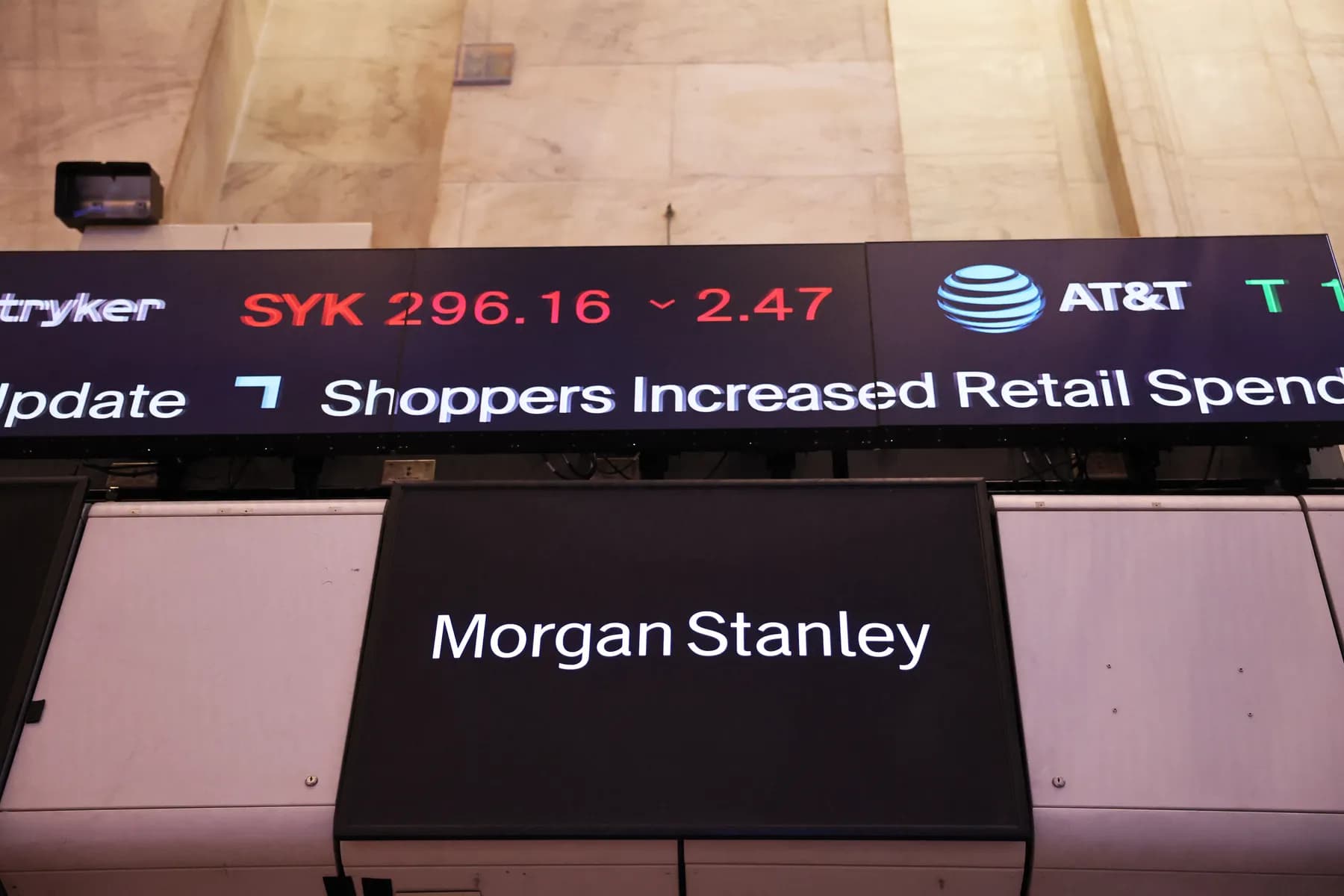Morgan Stanley registró ingresos y beneficios récord por el aumento del 69% en la negociación de acciones