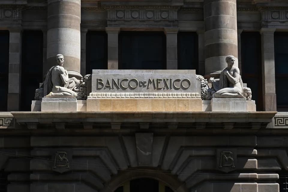 Banco de México mantuvo sus tasas de interés inalteradas en 6,50%, tal como se esperaba
