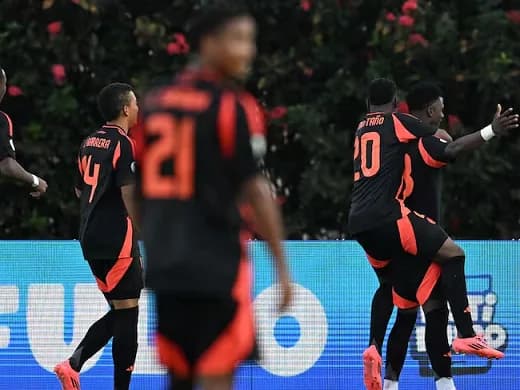 Selección Colombia, con nómina alterna, venció a Brasil y terminó líder del Grupo B en el Sudamericano Sub-20