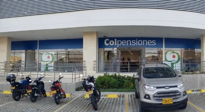 Contraloría advierte que para el año 2027 los fondos de pensiones solo tendrían que trasladarse $4,15 billones de los colombianos que decidieron trasladarse a Colpensiones
