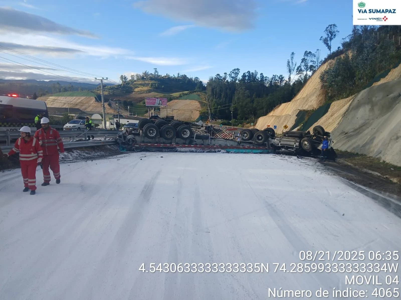 Se habilitaron dos carriles en la calzada Girardot-Bogotá y se deshabilitó el contraflujo por la otra calzada