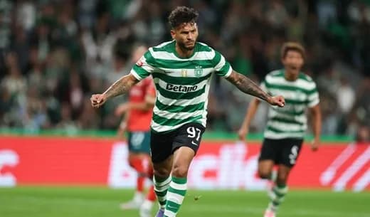 El delantero colombiano Luis Javier Suárez pone en ventaja al Sporting de Lisboa en su visita el Tondela, por la Liga Taca de Portugal
