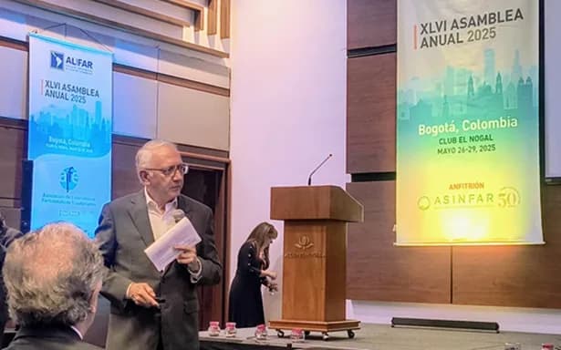 Gustavo Petro y Pacto Histórico radican la Reforma a la Salud 3.0 para acabar con el modelo mixto que combina la participación del sector público y privado en la prestación de servicios de salud