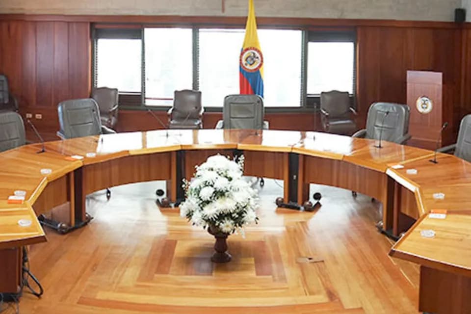 El magistrado de la Corte Constitucional, Jorge Enrique Ibáñez Najar  presentó ante la Sala Plena una ponencia para tumbar la Reforma Pensional