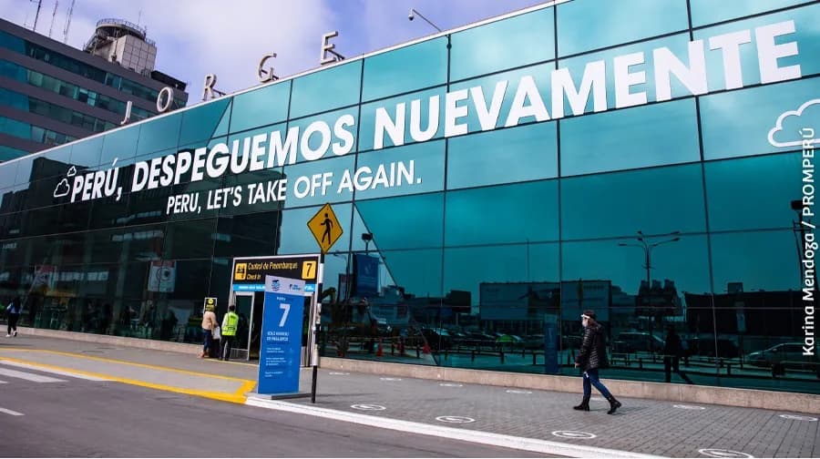 Lima Airport Partners recibió multa de US$785.000 por fallas en vidrios de torre de control del aeropuerto Jorge Chávez de Perú