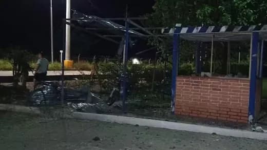 Atentado terrorista en Arauca dejó un vigilante herido, los explosivos cayeron en un aeropuerto