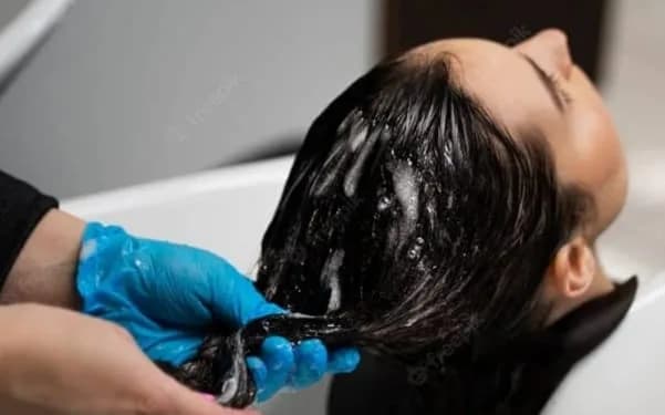Invima pidió a consumidores precaución con el  uso de productos alisadores de cabello