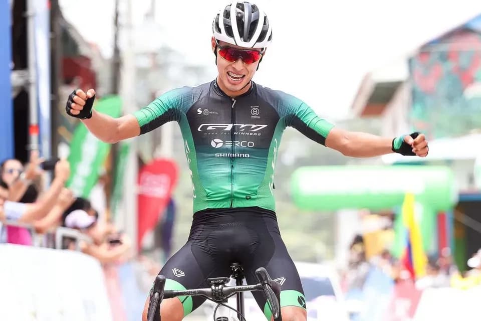 El ciclista colombiano Diego Pescador será nuevo corredor del Movistar Team a partir de la próxima temporada