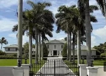 Jeff Bezos, el nuevo vecino de los Gilinski en Indian Creek Village (Florida), uno de los barrios más ricos de Estados Unidos