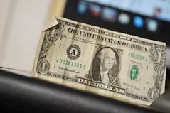 Dólar Next Day opera en $3.231,00: baja $10,50 frente a su cierre del spot de $3.241,50