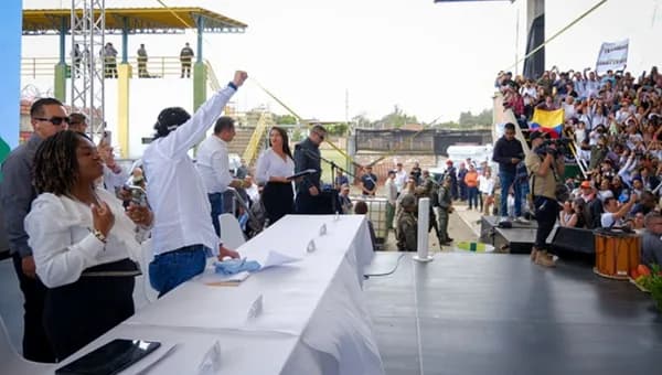 El más reciente bombardeo de Estados Unidos contra una lancha narco en el Caribe mató a colombianos