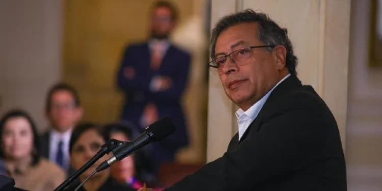 Defensa del presidente Petro solicitó que se declare improcedente una acción de tutela por llamar muñecas de la mafia a las periodistas