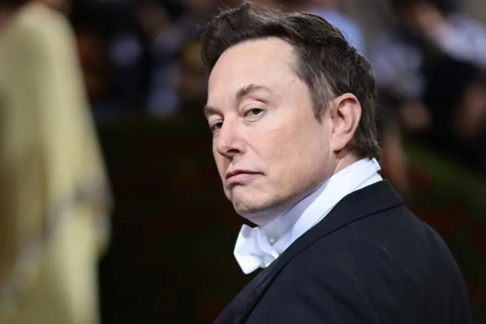 La primera cotización de SpaceX apunta a unos US$175 por acción tras su debut en bolsa