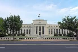 Miembros de la Fed ven incertidumbre en torno a las proyecciones económicas