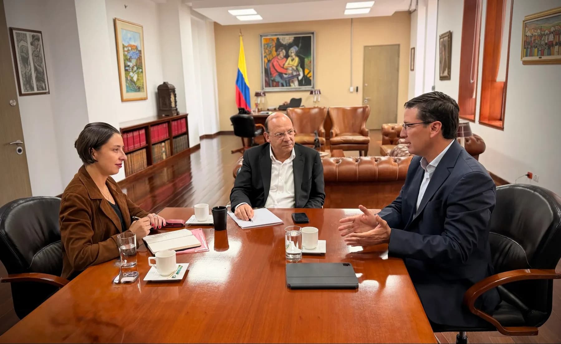 Gerente de la Federación Nacional de Cafeteros anuncia que el martes entregarán propuesta para la administración del Fondo Nacional del Café tras diálogos con el Gobierno