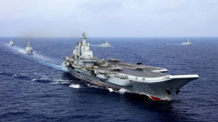 China sigue hostigando a Taiwán, ahora con portaviones atraviesa el estrecho que las separa