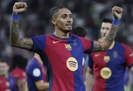 Barcelona goleó cinco a dos al Real Madrid y es campeón de la Supercopa de España