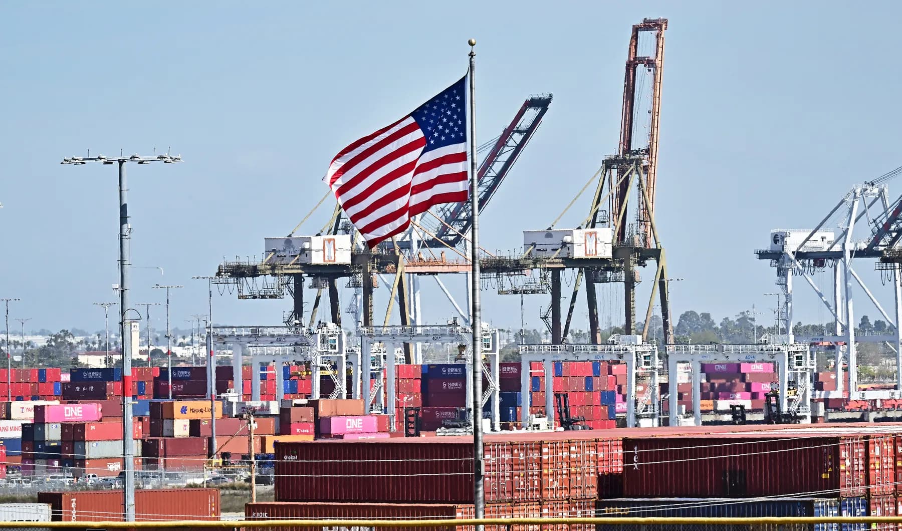Déficit comercial alcanzó los US$105.600 millones, el mayor desde justo antes de que Trump impusiera los aranceles el año pasado