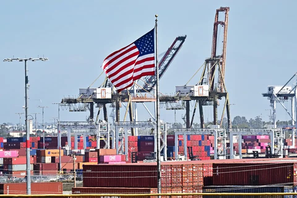 Déficit comercial alcanzó los US$105.600 millones, el mayor desde justo antes de que Trump impusiera los aranceles el año pasado