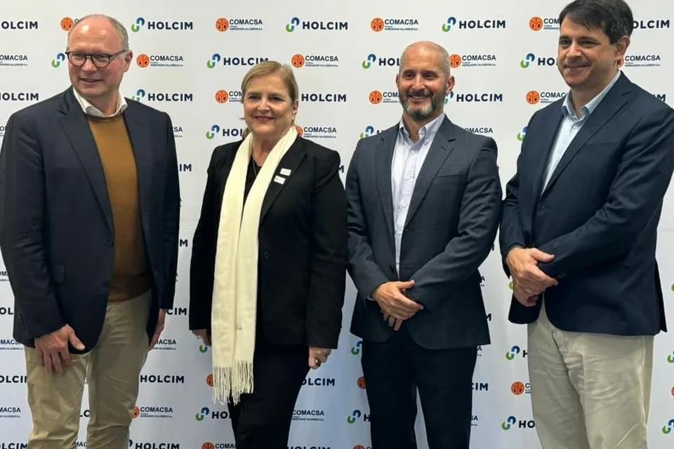 Cementera Holcim adquirió las compañías Comacsa y Mixercon en Perú por 100 millones de dólares para ampliar ese mercado