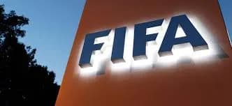 Más voces de protesta contra la propuesta de inversión planteada por la Fifa para abrir las puertas a inversores privados