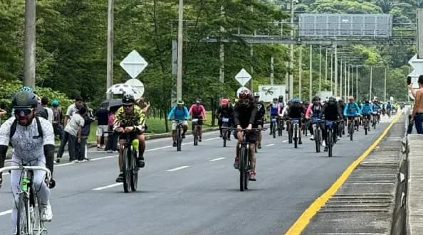 Nueva jornada de Ciclovía Nocturna en Bogotá