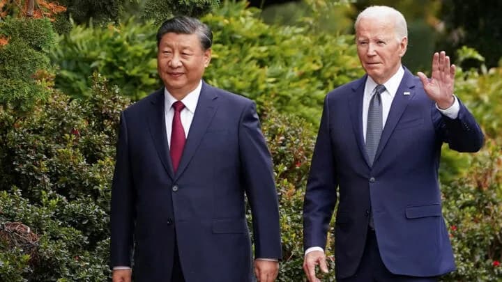 Xi Jinping arribó a Perú para la inauguración del puerto de Chancay y reunión de Apec