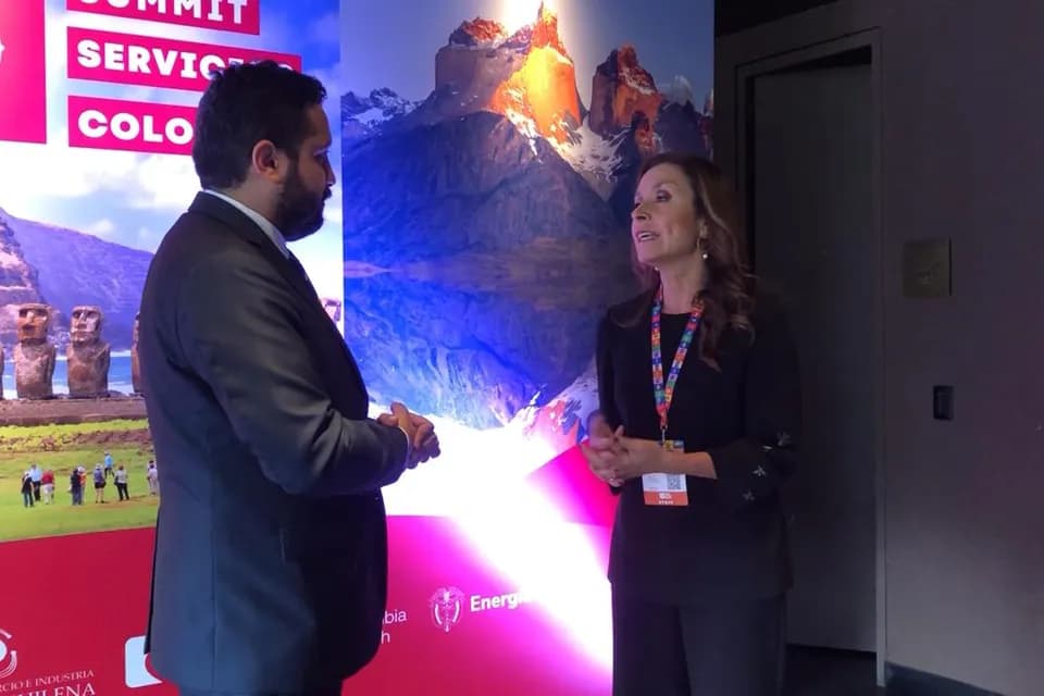 Políticas y avances energéticos de Chile son compartidos durante rueda binacional de negocios en Bogotá