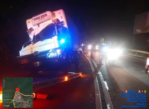 Por accidente de tránsito en la Vía Bogotá - La Mesa en el kilómetro 72 el tráfico se encuentra detenido