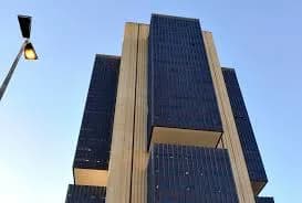 Banco Central de Brasil vendió 14.700 contratos swap de divisas, equivalentes a US$735 millones, en operación extra