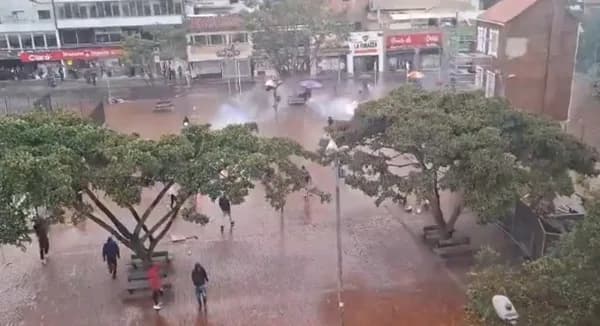 Según TransMilenio, al menos 10.500 usuarios resultaron afectados por los enfrentamientos en la Plaza de Lourdes, carrera 13 con calle 64 de Bogotá