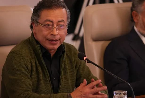 El presidente Petro volvió a criticar los bombardeos a lanchas en el Caribe por parte de Estados Unidos; reiteró que aún no reconoce el Gobierno de Maduro