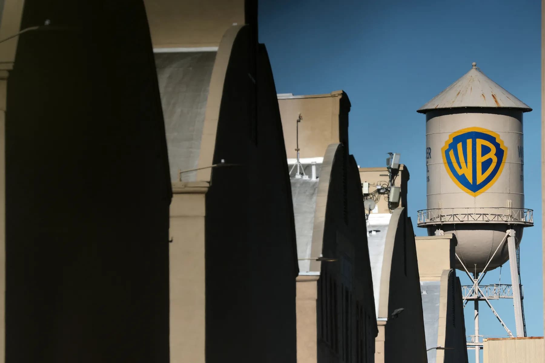 Paramount Skydance completó la compra de Warner Bros Discovery