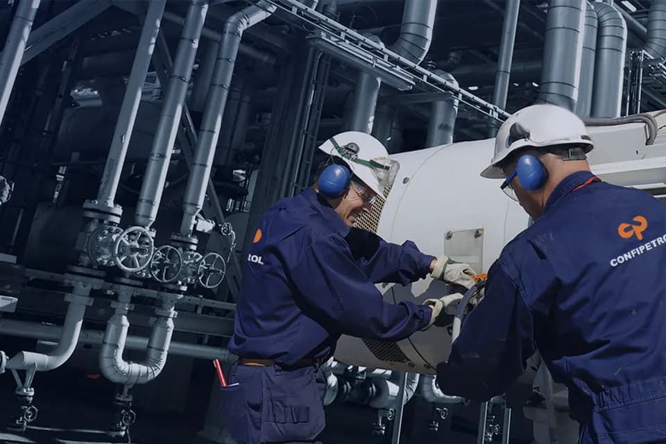 Envían a la Plenaria de la Cámara el proyecto de Ley que frena el alza de la energía y proteger el bolsillo de los colombianos
