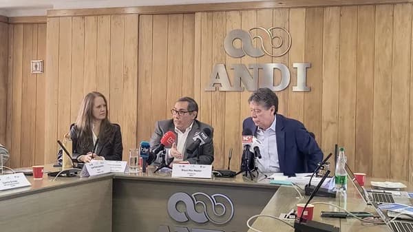 Andi hizo soberanía como gremio y no copió a la CCI: su Junta ni miró lo de la continuidad o no de Mac Master; ningún peso pesado quedó en su Mesa Directiva