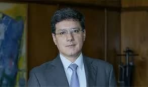 Gerente Vargas advierte que subida en tarifas de gas sería mucho mayor a la contemplada por el Staff; dice que remesas en dólares se estabilizarán este año