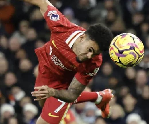 El colombiano Luis Díaz anotó gol en la victoria parcial del Liverpool ante el Tottenham por la Premier League