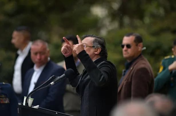 Presidente Petro asegura que fue censurado tras decisión de la Comisión de Regulación de Comunicaciones que negó la alocución presidencial