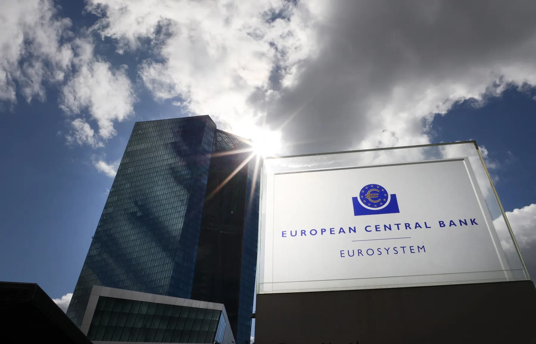 Banco Central Europeo mantuvo sus tasas inalteradas en 2,25%, tal como se esperaba