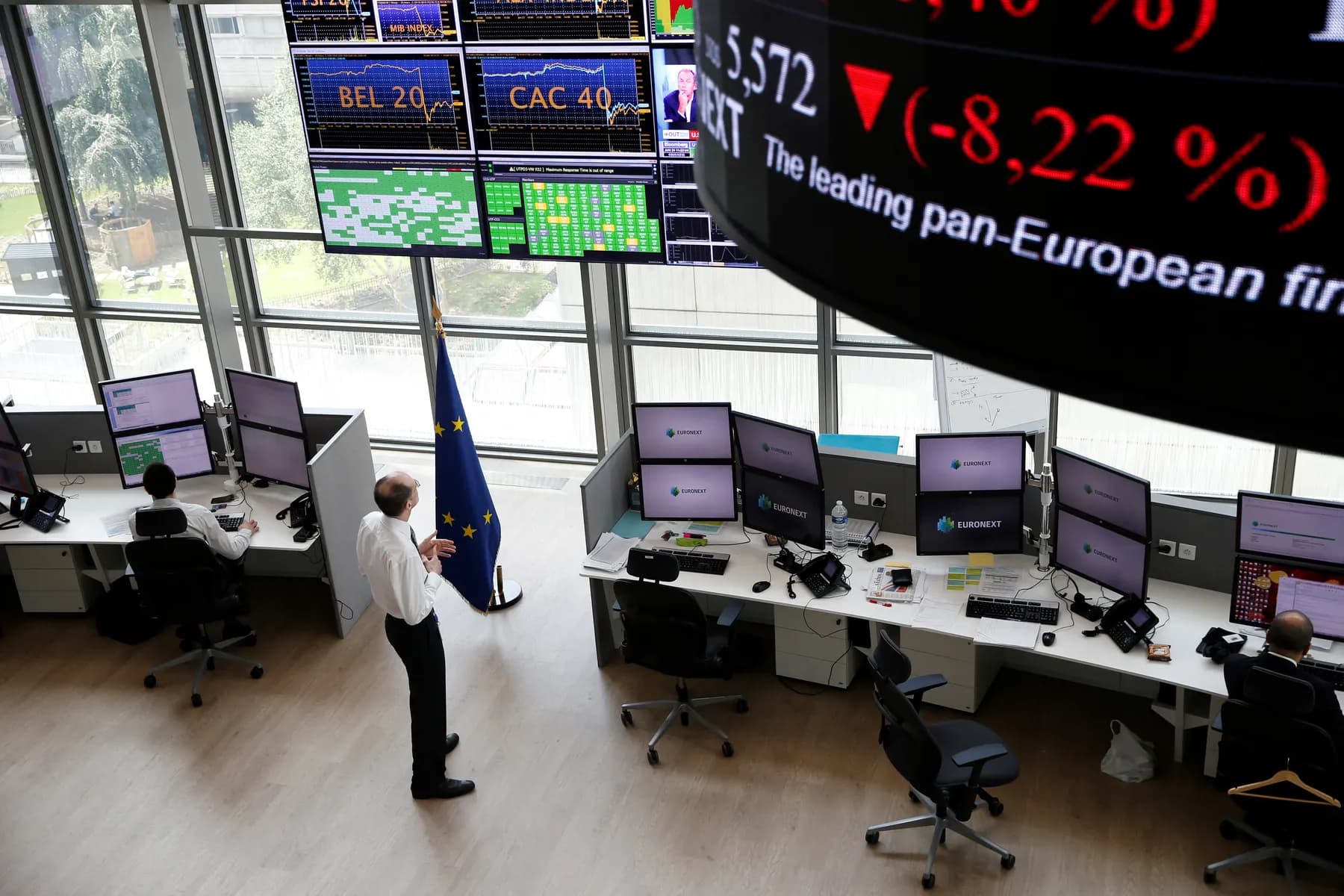 Las bolsas europeas marchan mixtas en medio de una densa agenda de inflación que acapara la atención