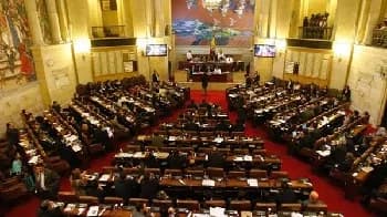 Denuncian en el Senado presunto plan para direccionar contratos en la Unidad Nacional de Gestión del Riesgo y de Desastres y piden intervención inmediata de los organismos de control