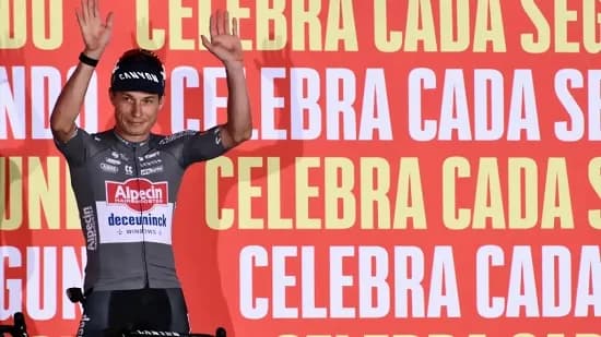 El belga Jasper Philipsen logró su segunda victoria en la Vuelta a España; Traeen sigue de líder y Égan Bernal quedó de noveno