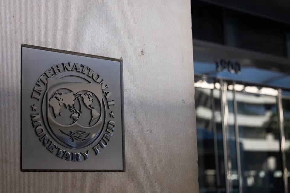 Fondo Monetario Internacional advirtió que el alza sostenida de precios se ha prolongado más de lo previsto